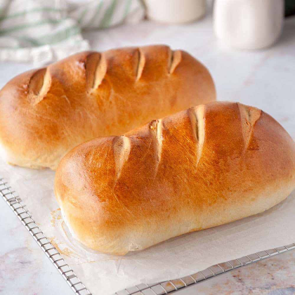 How to Bake Bread Easily: Recipe and Tips